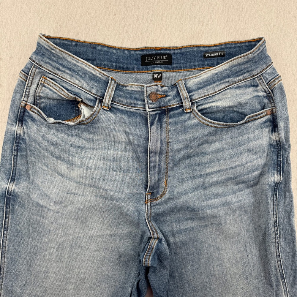 Judy Blue Women 14W Straight Fit Light Wash Raw Hem Side Slit Denim Jean (32x26)